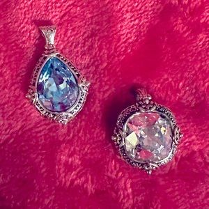 Ava Ro Pendants
